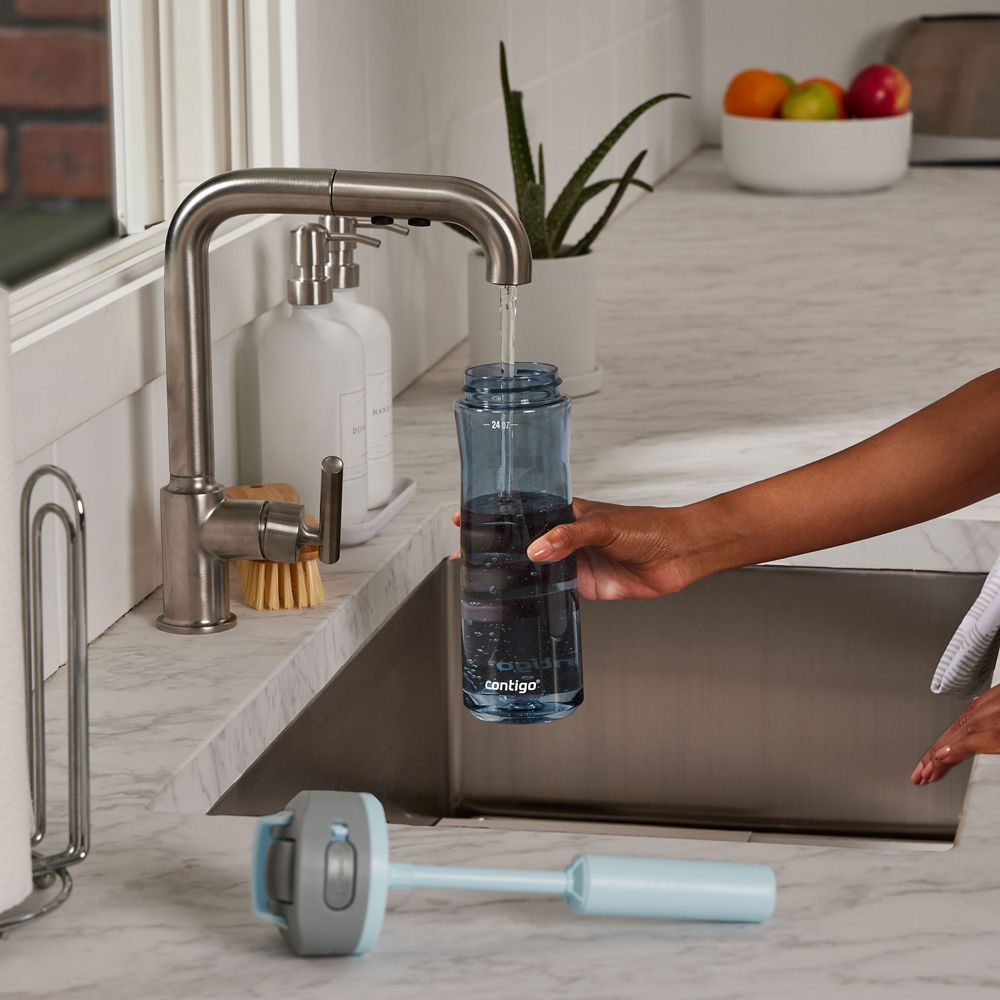 Contigo® Wells Plastic Filter Water Bottle with AUTOSPOUT® Straw Lid and Replacement Filter, 24 Oz.